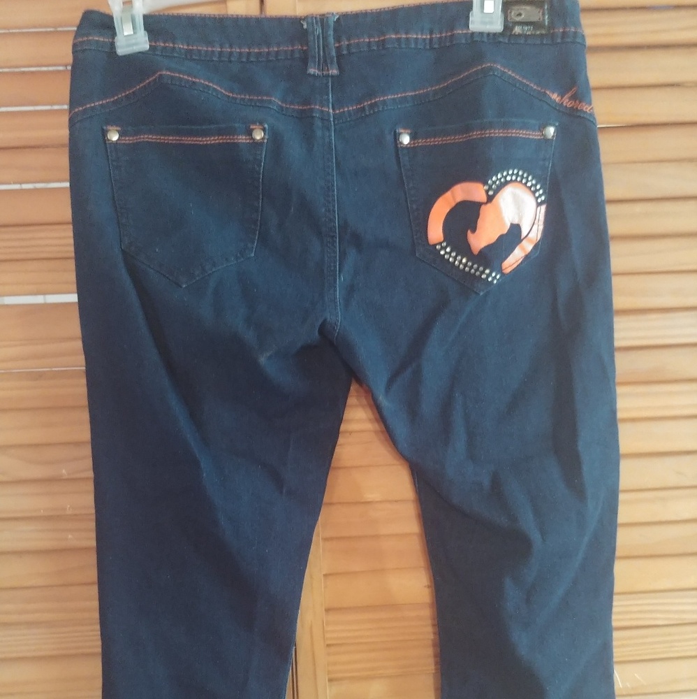 EckoRed Capris - Picture 4 of 5